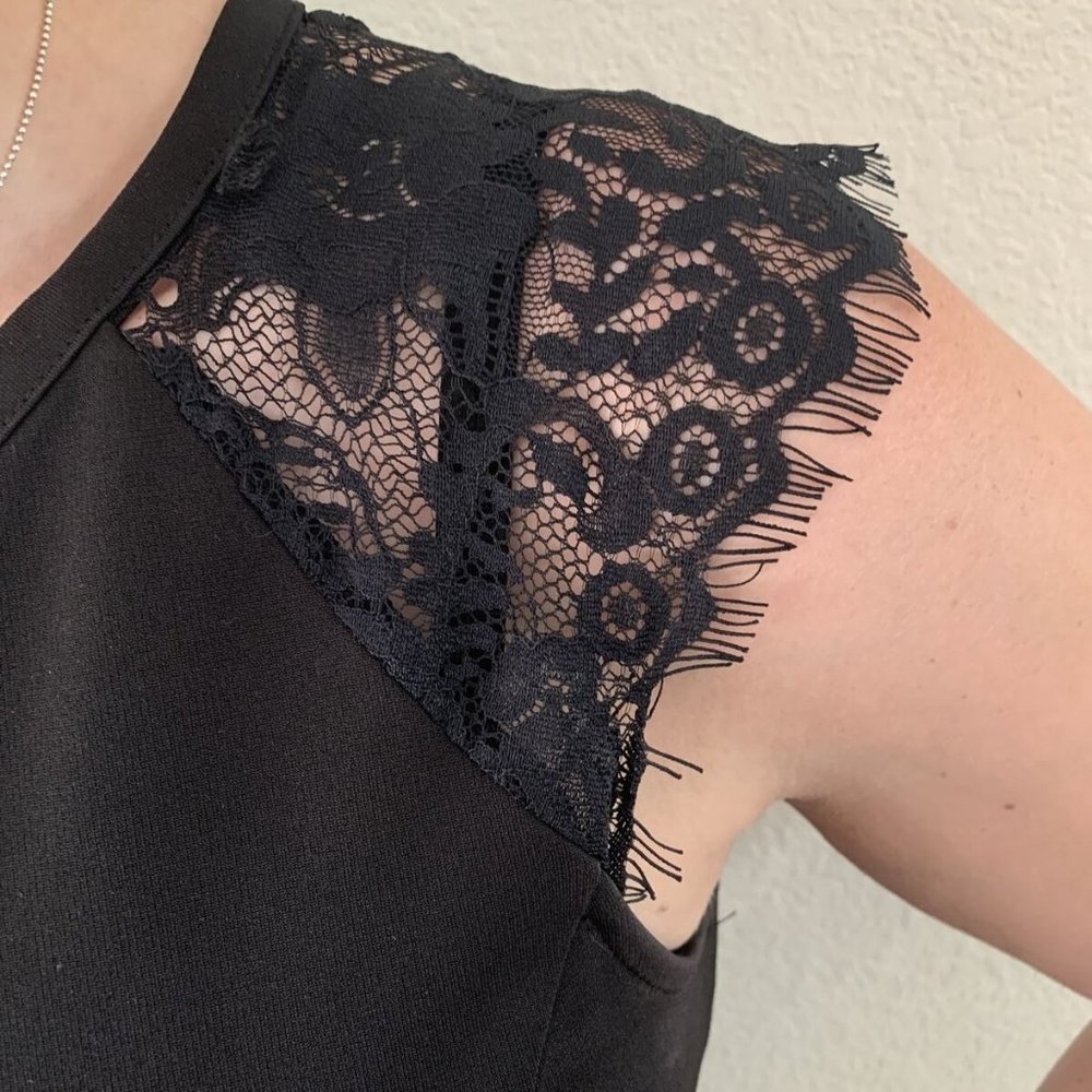 Anthropologie ELODIE Dress Sz M Y2K Fit & Flare Black Sleeveless lace Minimalist
